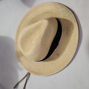 Solar escape woman's hat